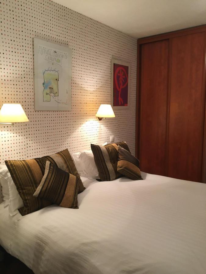 Hotel Restaurant Des Remparts Шомон Екстер'єр фото