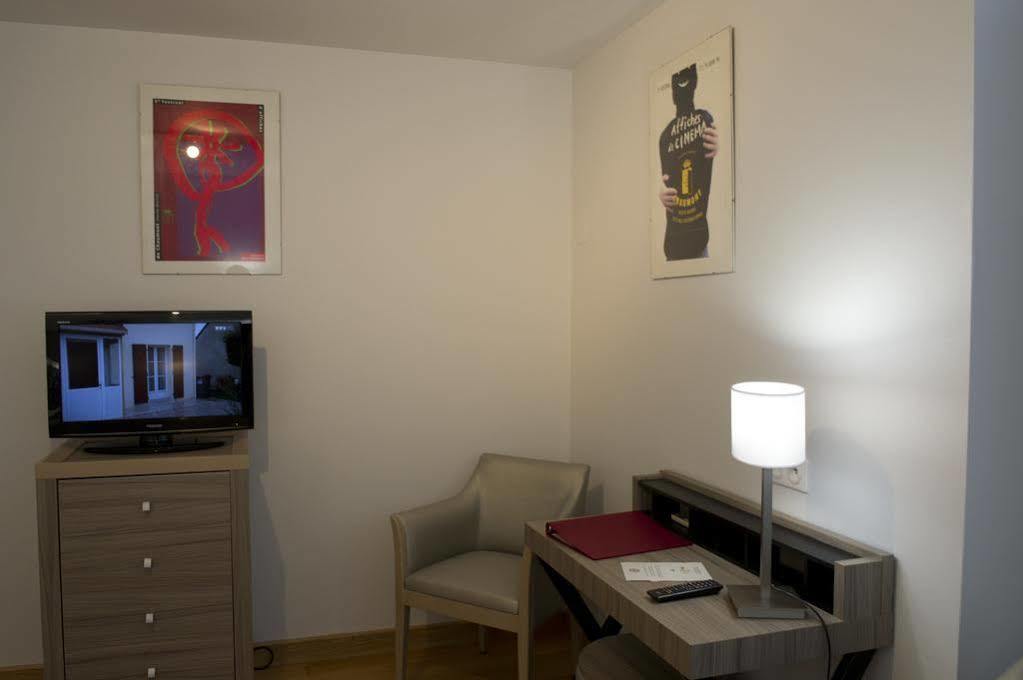 Hotel Restaurant Des Remparts Шомон Екстер'єр фото