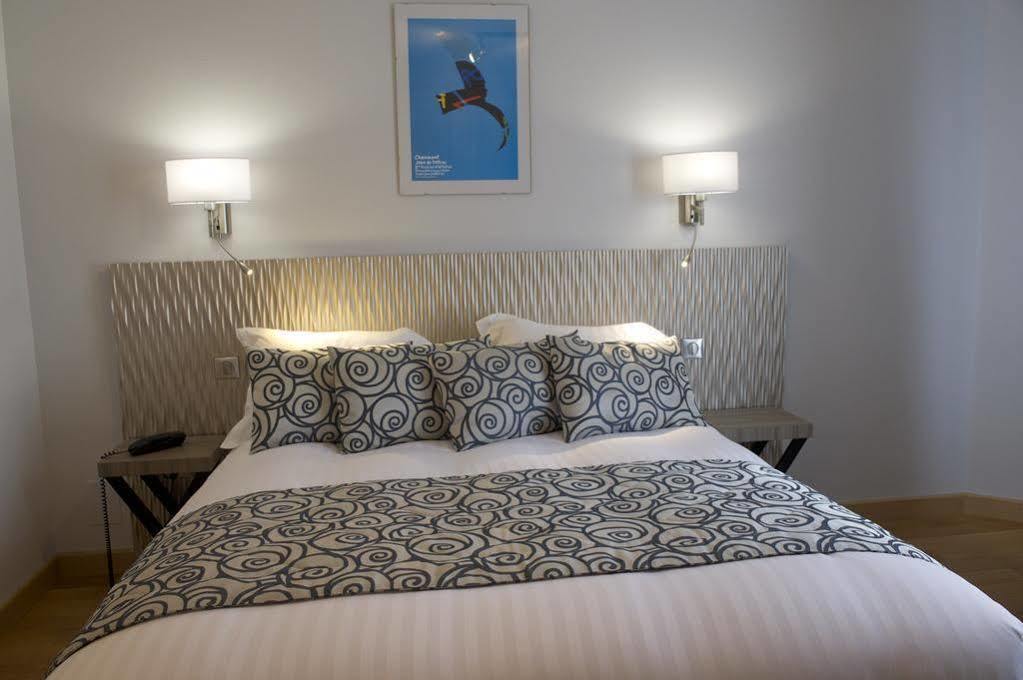 Hotel Restaurant Des Remparts Шомон Екстер'єр фото
